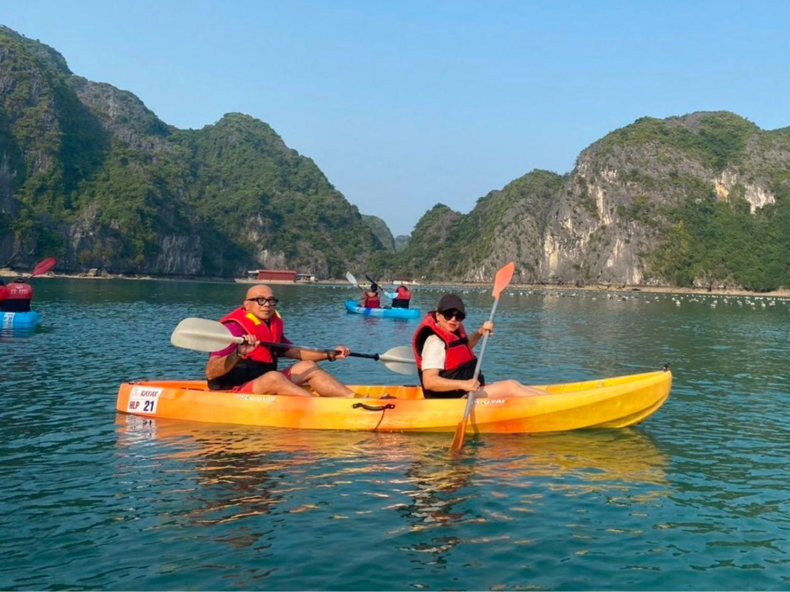 Lan Ha Lotus Cruise Hotel Ha Long Exterior photo